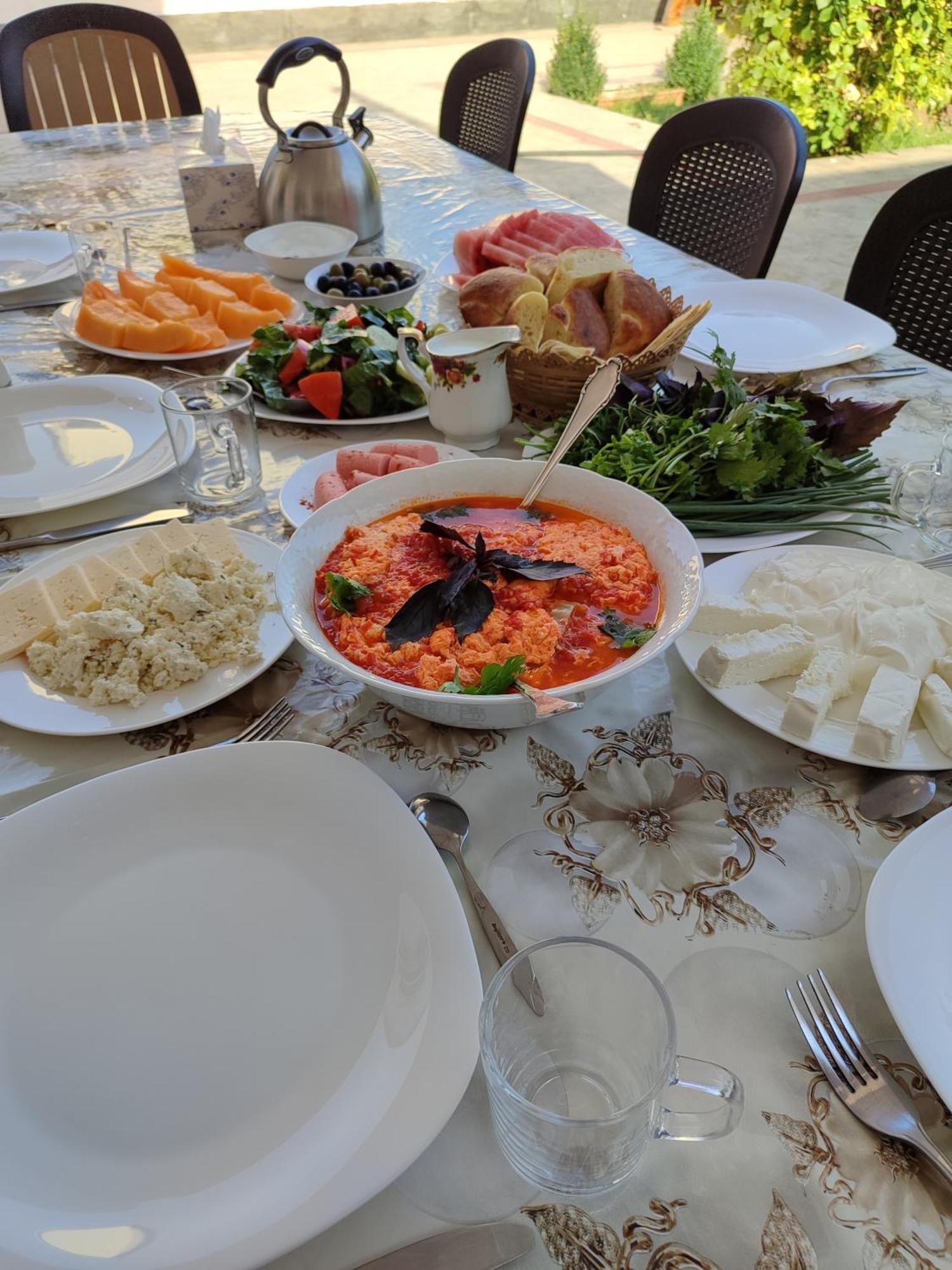 Bonjour House Hotel Yerevan Bagian luar foto